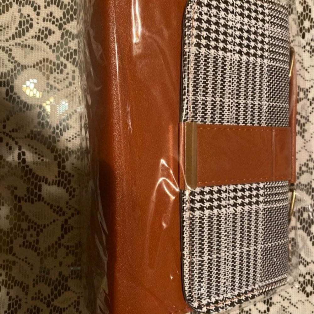 Crossbody bag